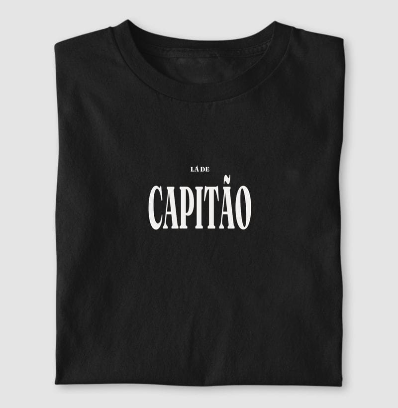 Camiseta Tipografia de Capitão